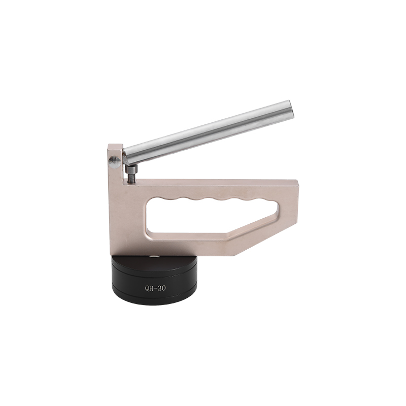 Magnetic separator magnetic pick up tool with quick release