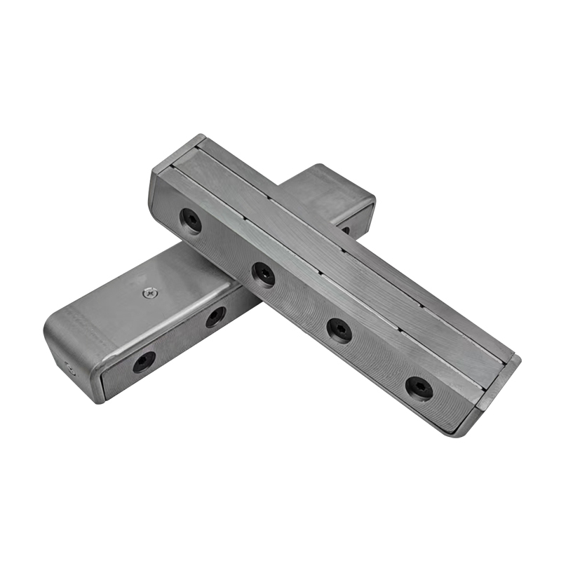 Shuttering Magnet